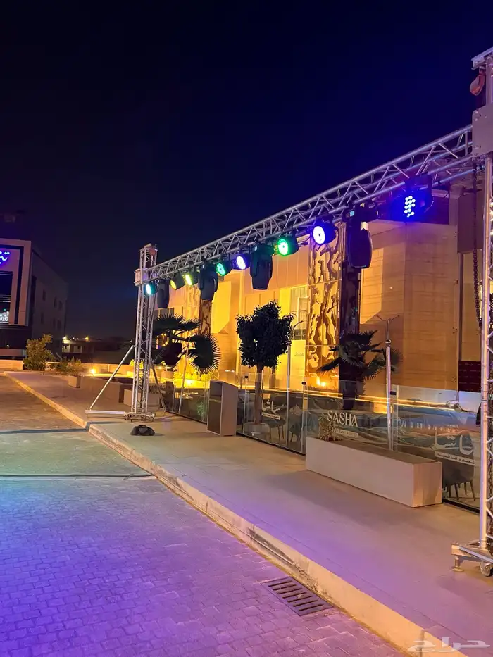 The openings of the gate for terraces and dancing balloons 12