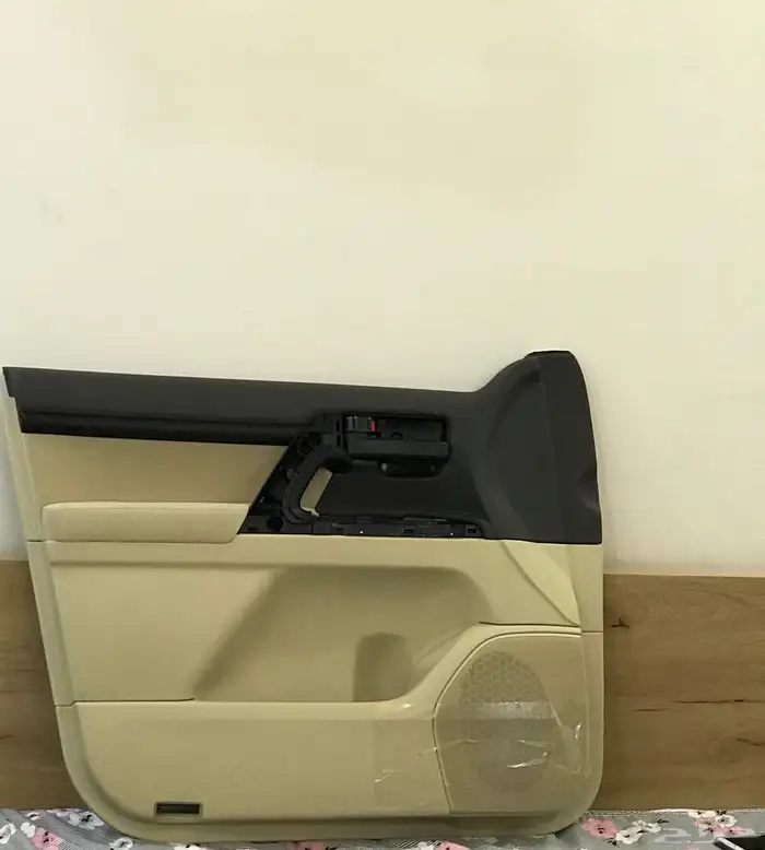 طابق او فرشة باب السواق جيب لاندكروزر من2008 الى 2016 2