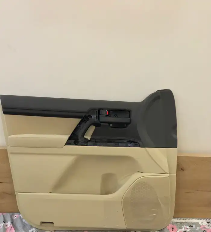 طابق او فرشة باب السواق جيب لاندكروزر من2008 الى 2016 0