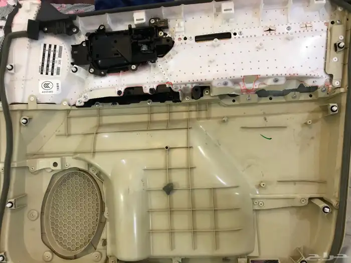 طابق او فرشة باب السواق جيب لاندكروزر من2008 الى 2016 5