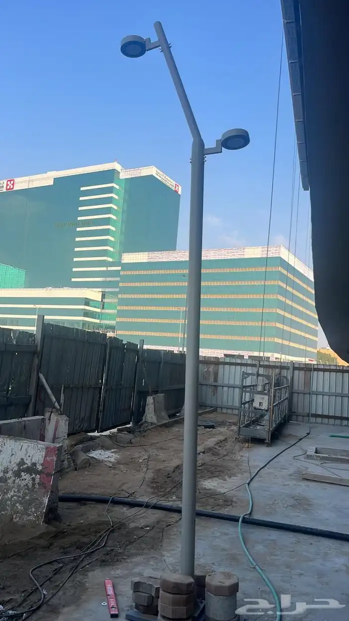 أعمدة إنارة 12