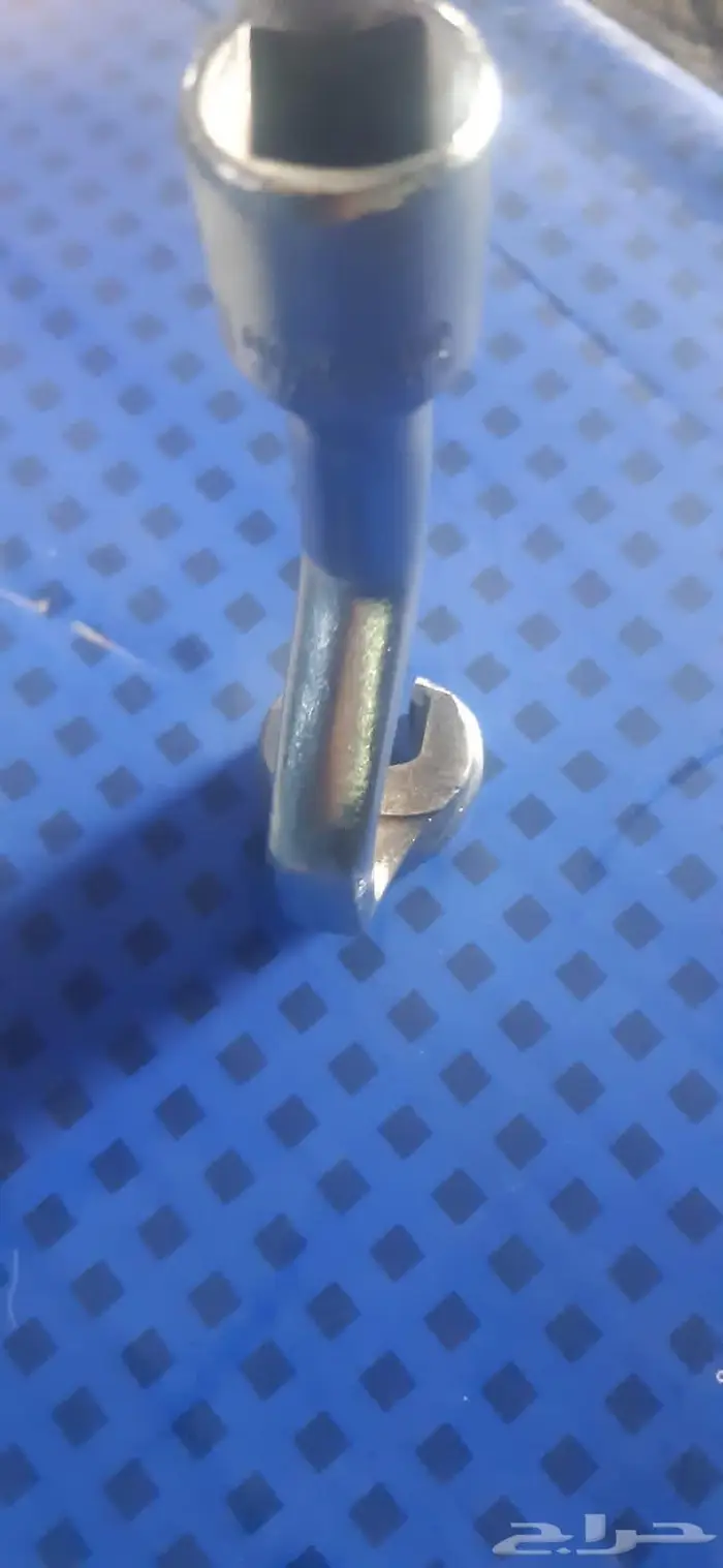 مفتاح بخاخات مكينة أكتروس mb4 3