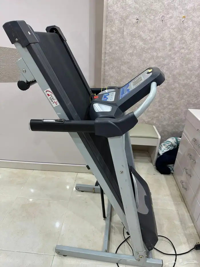 سير رياضي استخدام بسيط جدا وزنه 120 ببيشة بجوار بنده 3