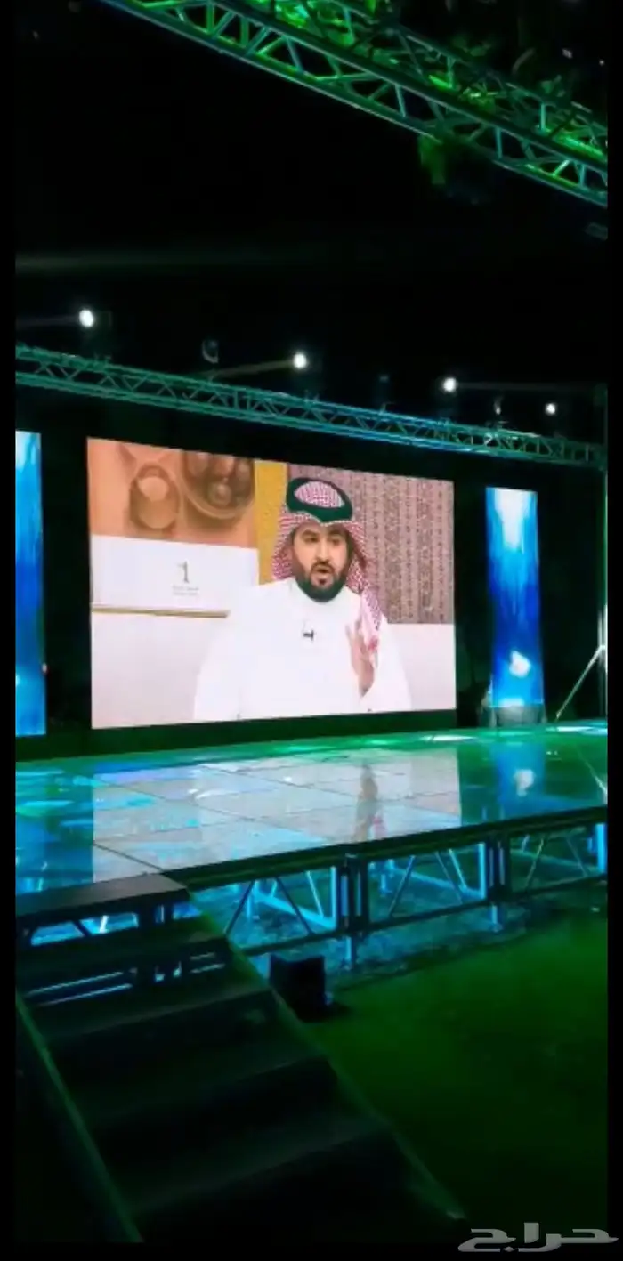 تاجير شاشات وا مسرح وا تاجير طاولات وا كراسي وا قهوجي 0