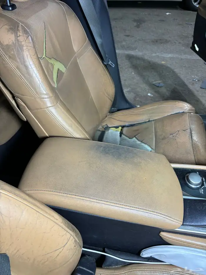 تنجيد مقاعد لكزس 8