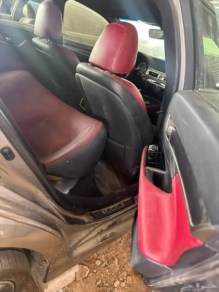 لكزس مصدوم تشليح GS350F 2018 3