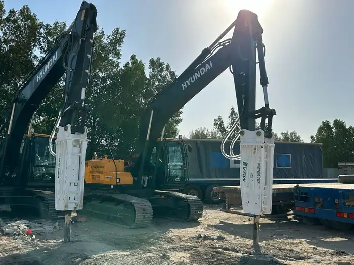 بكلينات للإيجار العدد 5 الموديل 2023. 2024 4