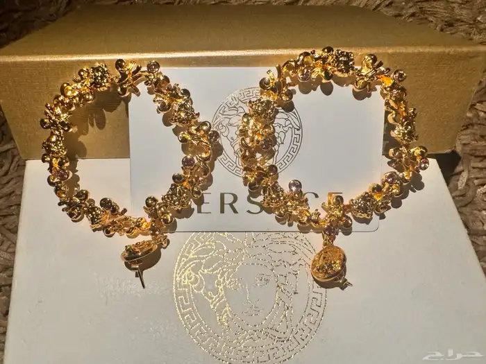 فرزاتشي VERSACE نظارات خواتم أساور سلاسل 45