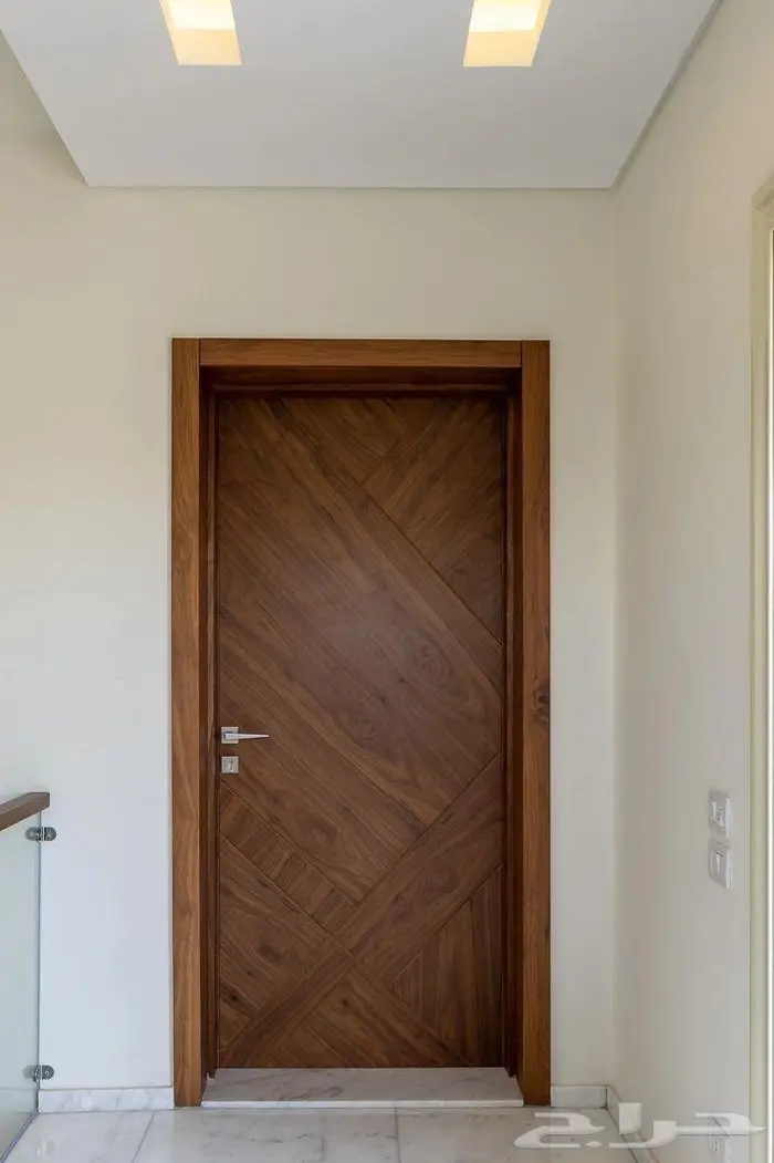 ابواب خشب وديكورات خشبية 1