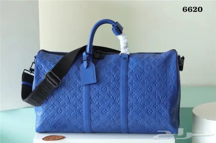 شنط رجاليه للنادي سفر 8