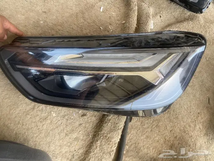 شمعه يسار اودي Q5 2022 1