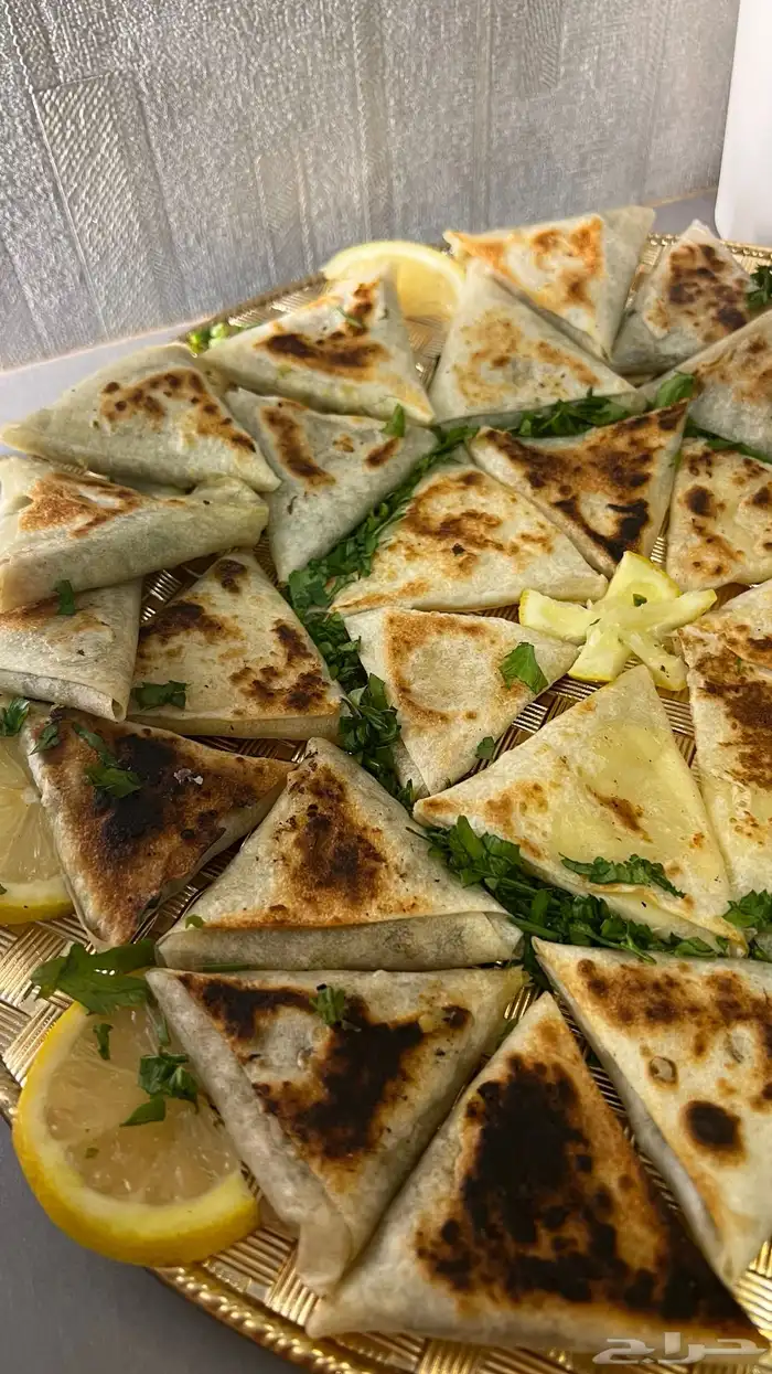 سمبوسه دجاج خضار جبن لحم 1