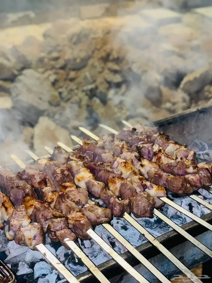 معلم مشويات خارجي ومرق ودوار السعادة في الرياض 8
