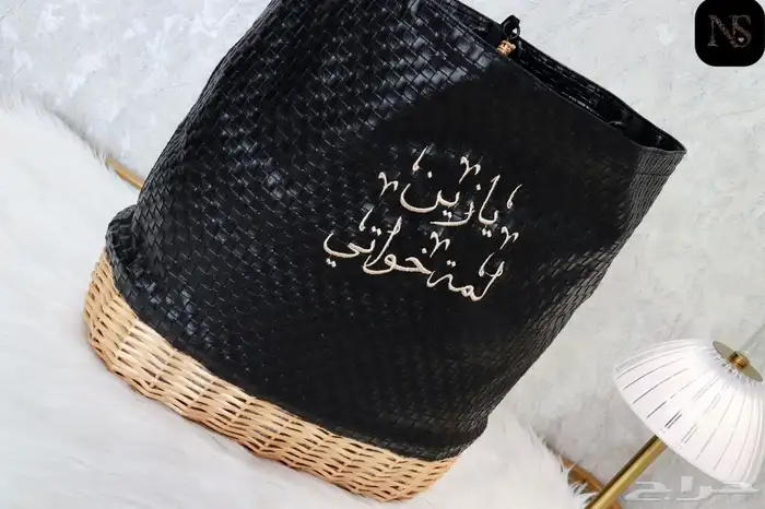 حقيبة رحلات بألوان مختلفه 0