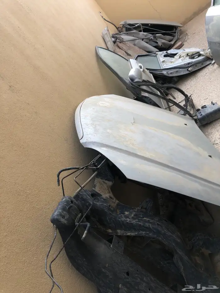 مكينه مرسيدس موديل 87 مخبطه  دفرنس  علبة دركسون فوق وتحت 2