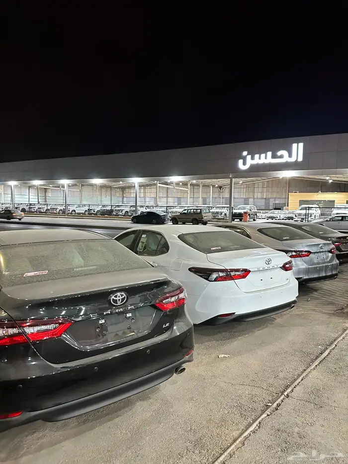 كامري 2024 استاندر خليجي جميع الالوان لدى معرض سامي القعدي 7