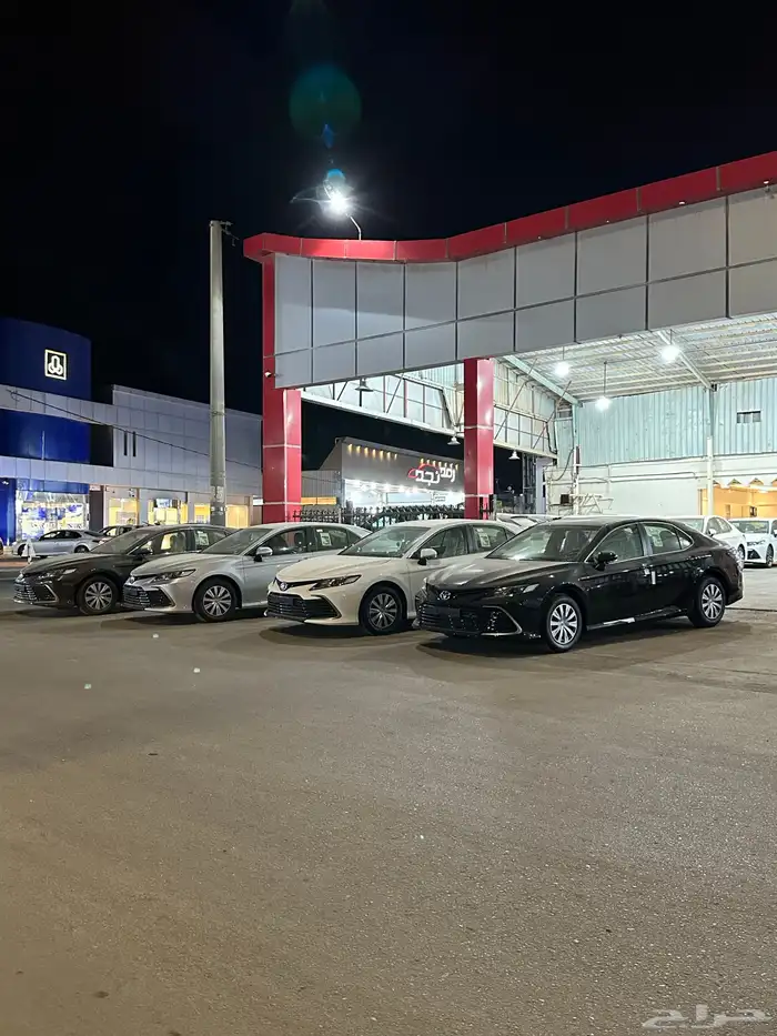 كامري 2024 استاندر خليجي جميع الالوان لدى معرض سامي القعدي 9