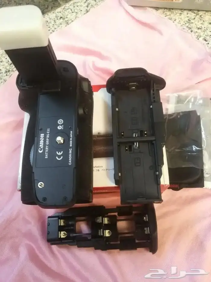 كاميرا كانون 5dmark3 شبه جديدة مع بتريجريب 11