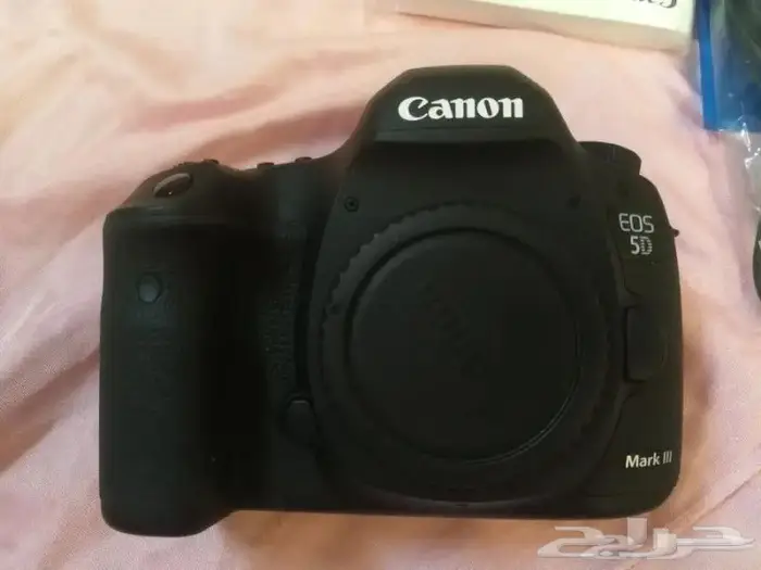 كاميرا كانون 5dmark3 شبه جديدة مع بتريجريب 0