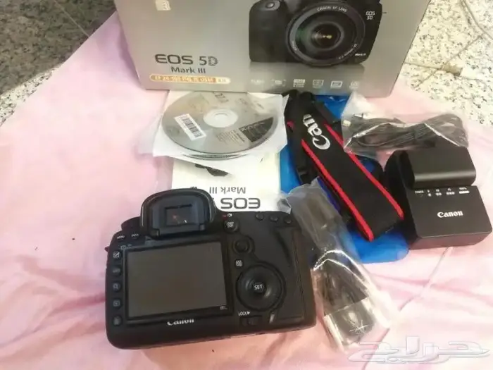 كاميرا كانون 5dmark3 شبه جديدة مع بتريجريب 4