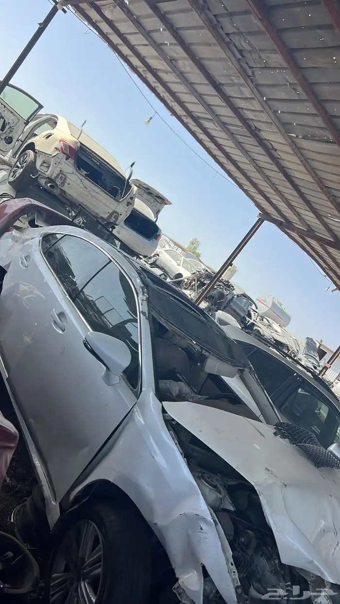 تشليح قطع غيار لكزس Rx350 2015 مصدوم 17