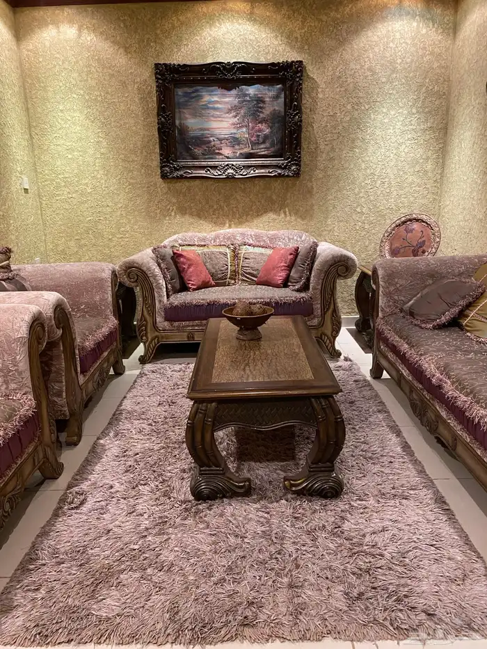 كنب مستعمل للبيع  طاولات   ستاره  زولية 3قطع  دولاب عبايات 0