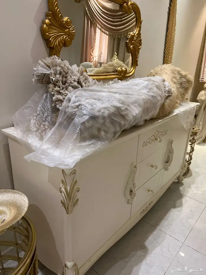 طاولة طعام للبيع 5
