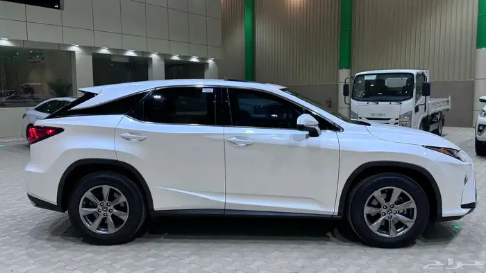 لكزس 2019 حجم350 RX خليجي فل كامل 17