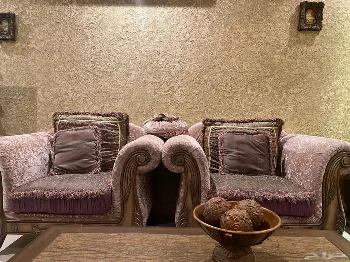 كنب مستعمل للبيع  طاولات   ستاره  زولية 3قطع  دولاب عبايات 1