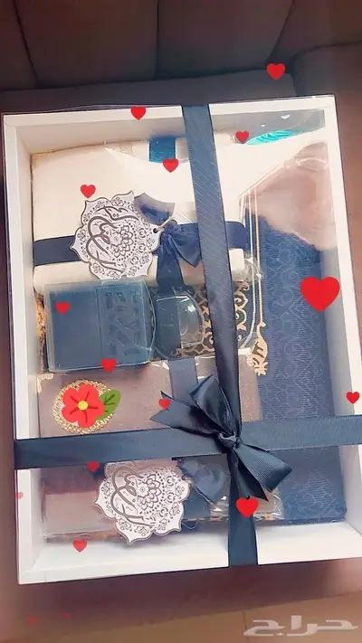 مصاحف مغلفة بالمخمل وبوكسات مميزة 4