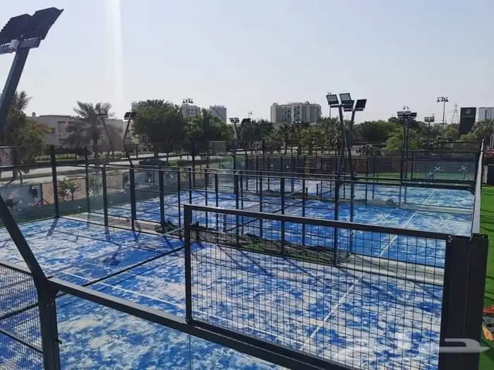 تنسيق حدائق بديل الخشب مضلات وجلسات وانشاء ملاعب البادل 20
