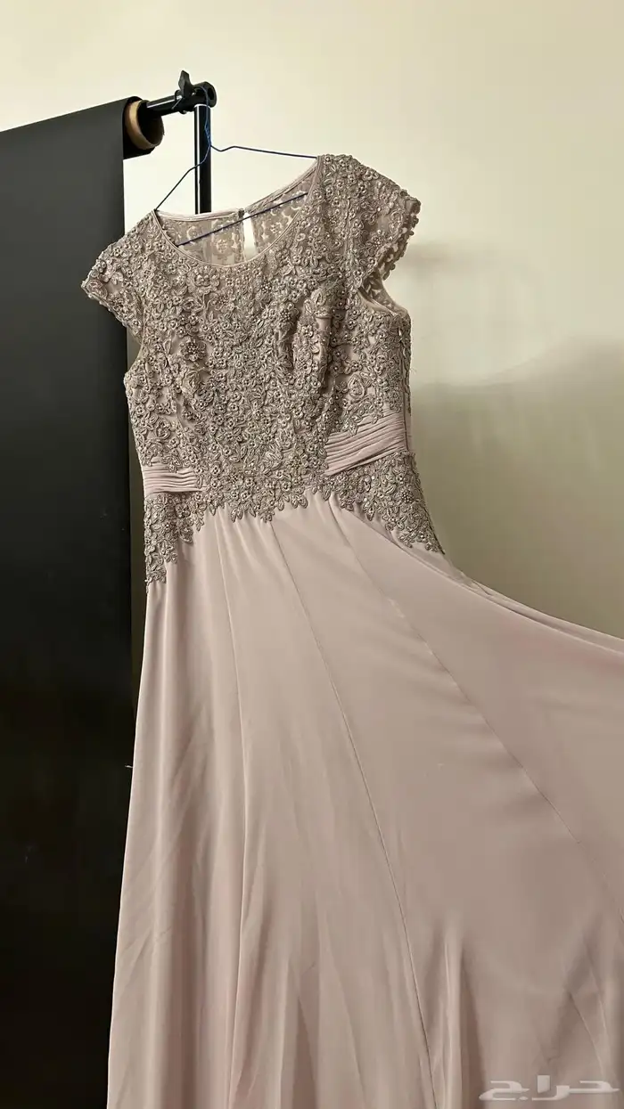 فستان سهرة جميل وفاخر 6