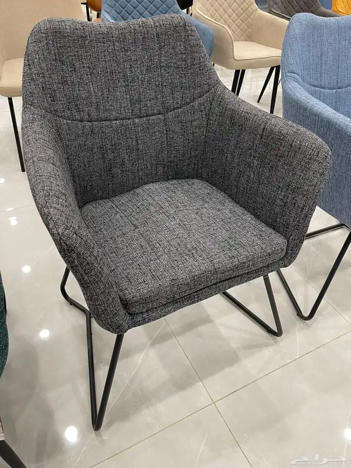 كراسي مفردة   كراسي كوفي داخلية   طاولات رخام وخشب 4