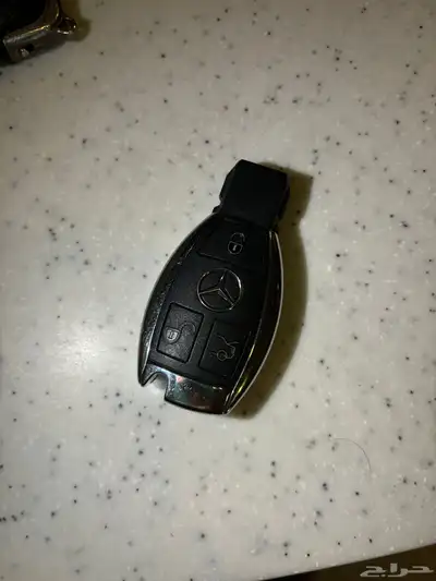 مفتاح مرسيدس ومفتاحين لكزس 4
