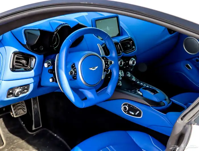 استون مارتن فانتيج Aston Martin Vantage 2022 0