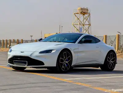 استون مارتن فانتيج Aston Martin Vantage 2022 index