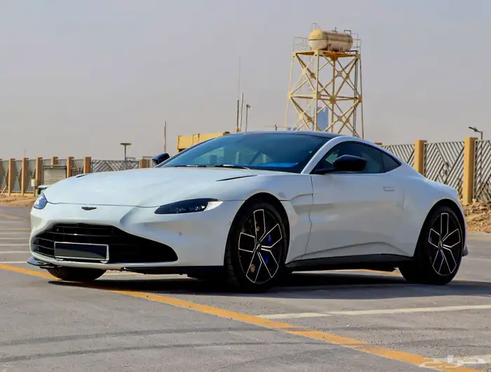 استون مارتن فانتيج Aston Martin Vantage 2022 3