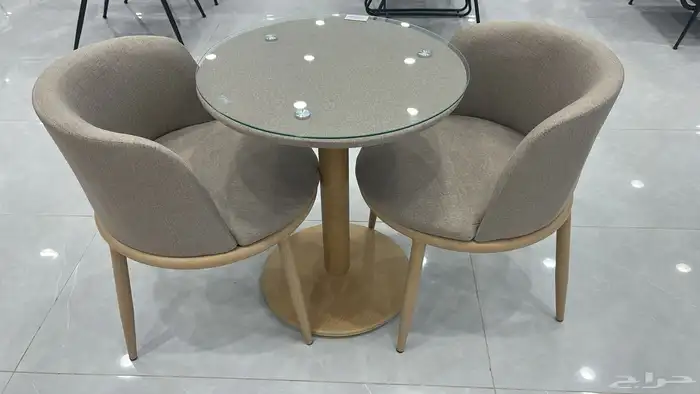 كراسي مفردة   كراسي كوفي داخلية   طاولات رخام وخشب 16