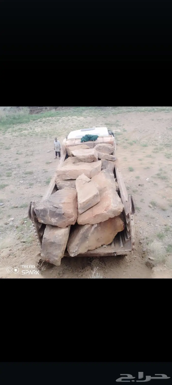 يوجد لدينا بوكلين لقص الأراضي وبنيان الحجروقلاب لتحميل 0