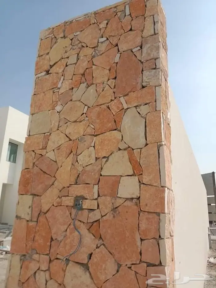 يوجد لدينا بوكلين لقص الأراضي وبنيان الحجروقلاب لتحميل 1
