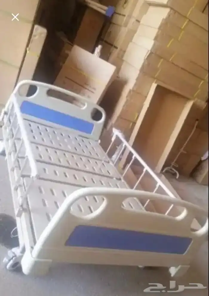 سرير طبي كهرباء 8 حركات 2000 ريال 1