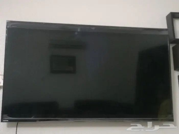 شاشة توشيبا 4K خربانه وبدون ريموت 1
