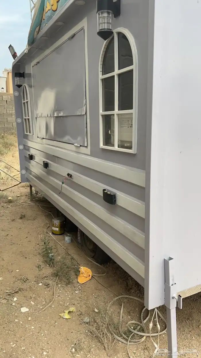 فود ترك مجهز للبيع او الايجار 0