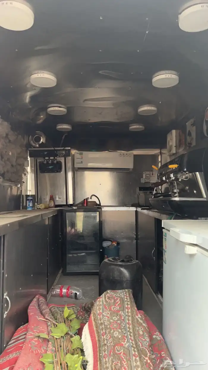 فود ترك مجهز للبيع او الايجار 2