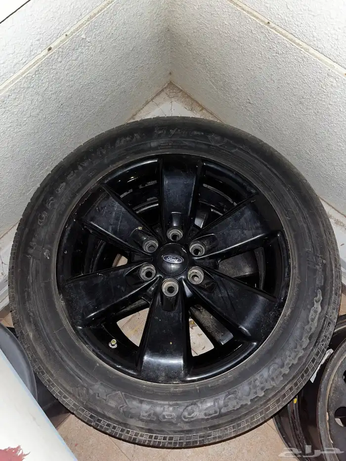 للبيع جنوط F150 FX موديل 2013 اسود 0