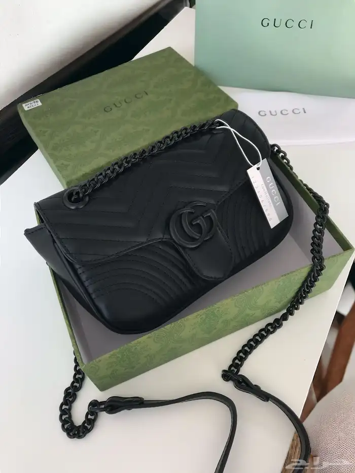 شنط قوتشي حجمين مع الملحقات 1