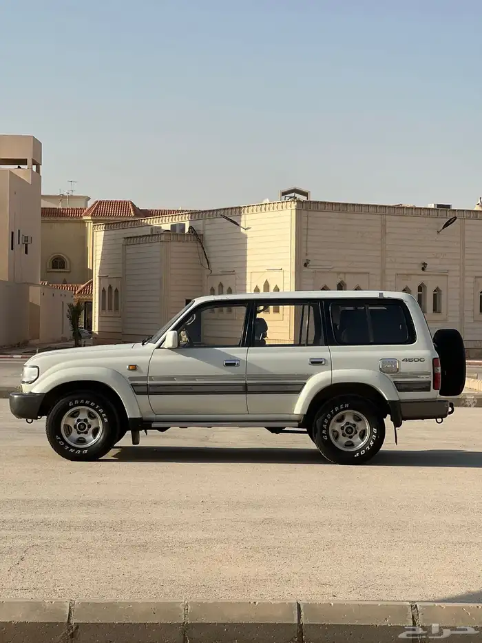 لاند كروزر 97 مخزن تم البيع 18