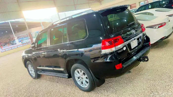 متوفر VXR وارد الساير بنزين 2021 0