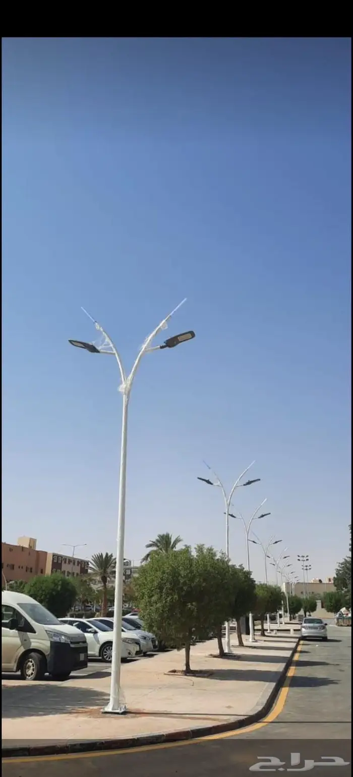 للبيع مواد كهرباء اعمده اناره 70