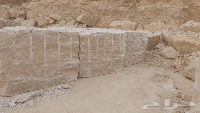 حجر الرياض نساح صخور وكتل 2